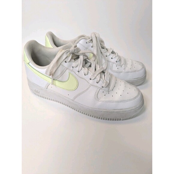 Nike Air Force 1 Low ’07 Sneaker Barely Volt Women’s 10 / Men’s 8.5 315115-159 - Picture 1 of 8
